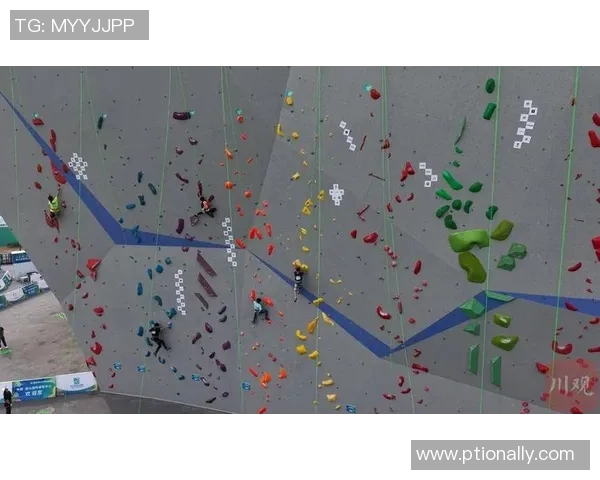 深圳攀岩队的进攻体系与战术解析探索攀岩竞技的新高度 深圳攀岩队的进攻体系与战术解析探索攀岩竞技的新高度