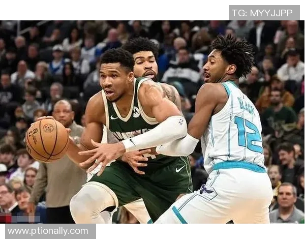 NBA黄蜂与鹈鹕精彩对决全场回放分析与精彩瞬间回顾