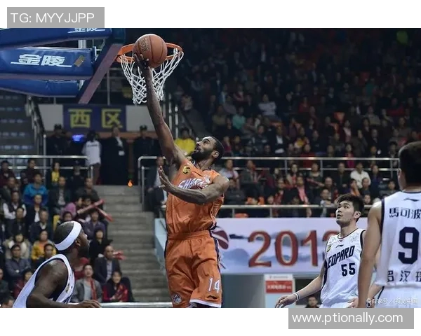 森林狼与雄鹿对决分析：球队状态战术特点及胜负关键因素探讨